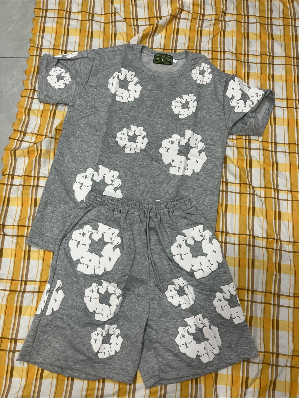 Gray Floral Ring Short Sleeve Tee and Shorts Set
